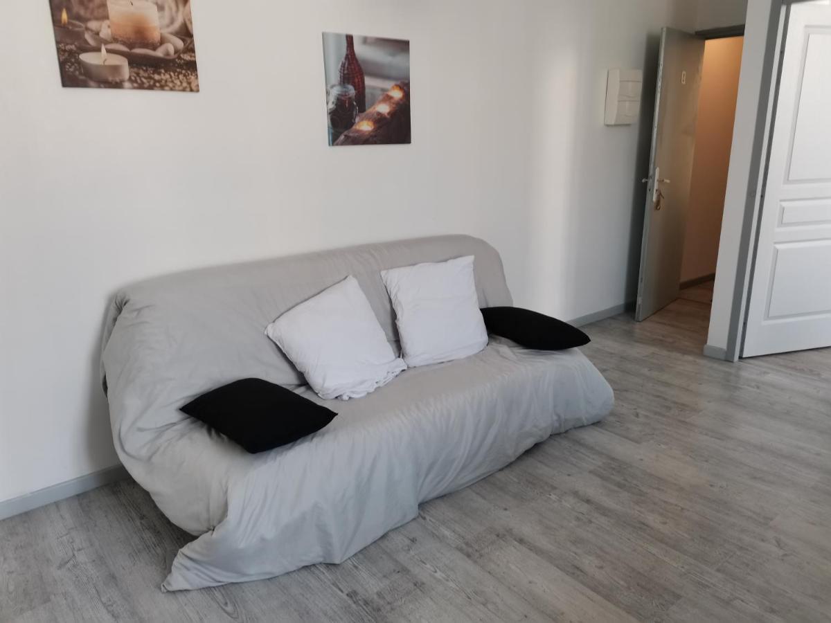 F2 Du Gatinais Apartment Pithiviers Room photo